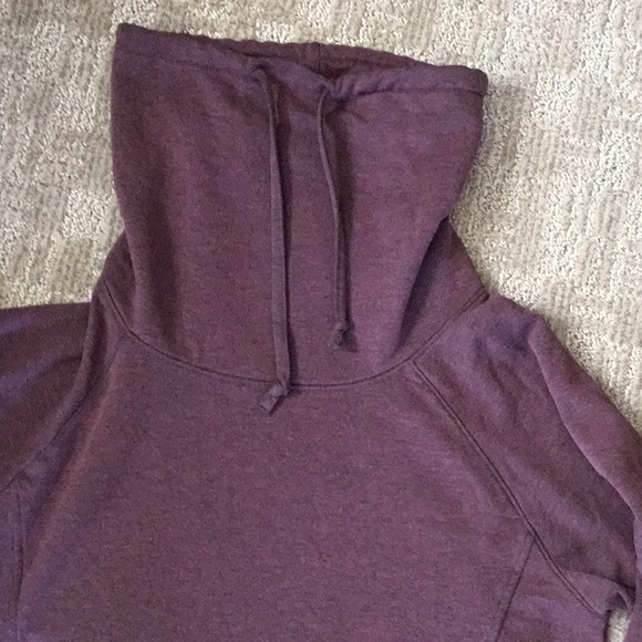 32' Heat Plum color Sweatshirt Size L - Picture 2 of 5
